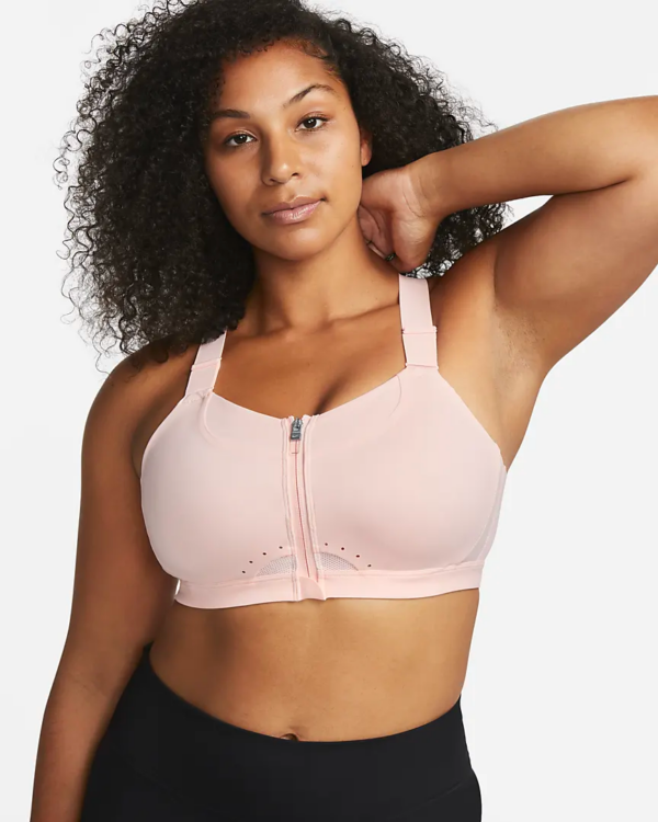 Brassière Nike Alpha - Soutien optimal et style élégant pour des entraînements sans compromis.